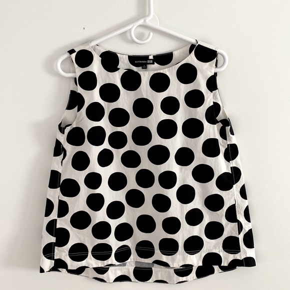Marimekko Tops - Marimekko x Uniqlo A-Line polkadot sleeveless cotton top Size Small